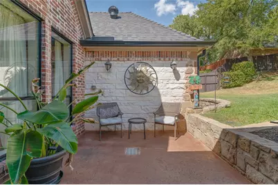 1601 Minnie Lane, Bedford, TX 76022 - Photo 32