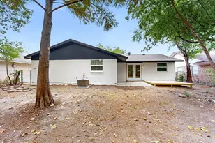 926 SE 3rd St, Grand Prairie, TX 75051 - Photo 16