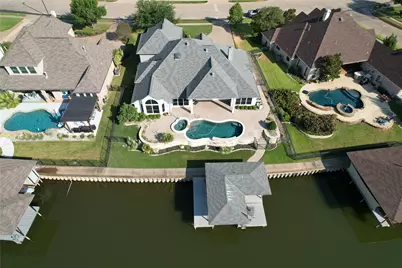 2612 Waters Edge Drive, Granbury, TX 76048 - Photo 4
