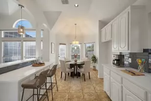 11208 Whispering Brook Ln, Fort Worth, TX 76140 - Photo 18