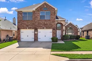 11208 Whispering Brook Ln, Fort Worth, TX 76140 - Photo 1