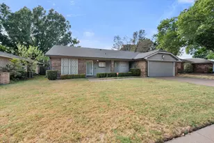 729 NW Charlyne Dr, Burleson, TX 76028 - Photo 2