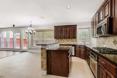 1343 Valley Vista Drive, Irving, TX 75063 - Photo 10