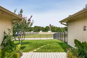 616 Big Oak Ct, Rockwall, TX 75087 - Photo 2