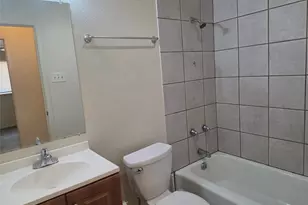2605 Arlington Ln, Lancaster, TX 75134 - Photo 8