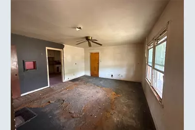 1305 W 11th Street, McGregor, TX 76657 - Photo 4