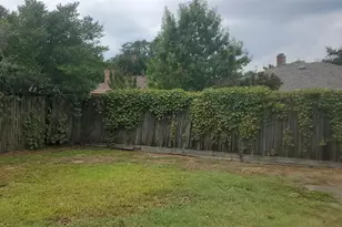 317 Doral Pl, Garland, TX 75043 - Photo 8