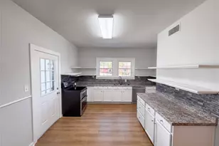 615 NW 5th Ave, Mineral Wells, TX 76067 - Photo 4