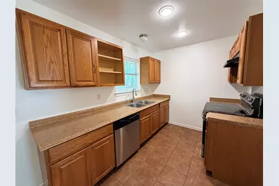 1013 W Tucker Boulevard, Arlington, TX 76013 - Photo 8