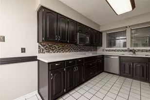 7813 Redwood Ct, North Richland Hills, TX 76182 - Photo 20