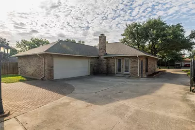 7813 Redwood Court, North Richland Hills, TX 76182 - Photo 32