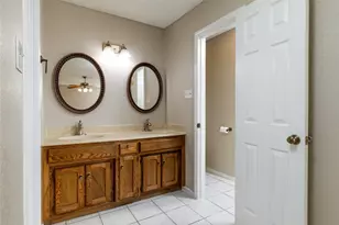 7813 Redwood Ct, North Richland Hills, TX 76182 - Photo 24