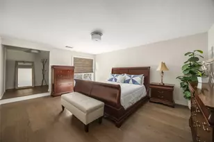13715 Creekside Pl, Dallas, TX 75240 - Photo 36