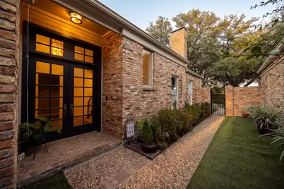 13715 Creekside Place, Dallas, TX 75240 - Photo 8