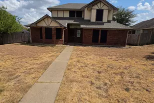 405 Raintree Cir, DeSoto, TX 75115 - Photo 4