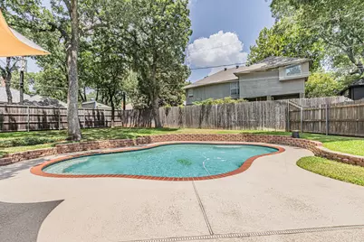 3901 Echo Hill Court, Arlington, TX 76001 - Photo 4