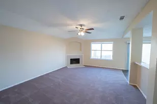 1524 Clemson Dr, Glenn Heights, TX 75154 - Photo 4