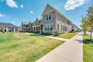 4332 Hopewell St, North Richland Hills, TX 76180 - Photo 2