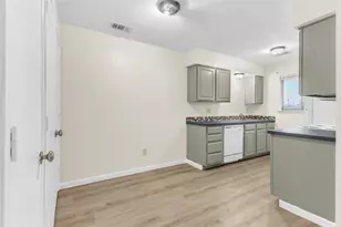 209 W Trinity St, Forney, TX 75126 - Photo 10