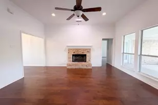 1623 W Pleasant Dr, Midlothian, TX 76065 - Photo 8