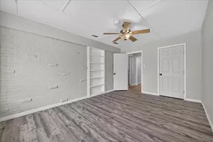 5500 Wheaton Dr, Fort Worth, TX 76133 - Photo 12
