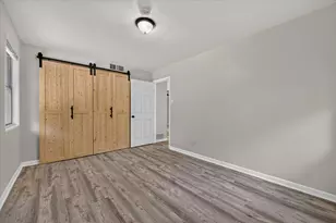 5500 Wheaton Dr, Fort Worth, TX 76133 - Photo 16