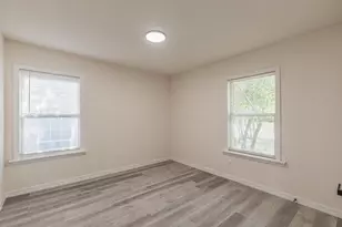 426 NE 29th St, Grand Prairie, TX 75050 - Photo 18