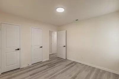 426 NE 29th Street, Grand Prairie, TX 75050 - Photo 20