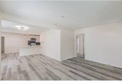 426 NE 29th Street, Grand Prairie, TX 75050 - Photo 4
