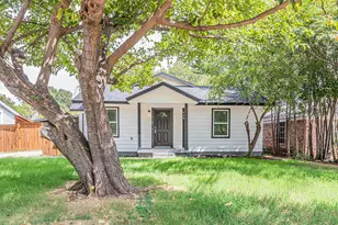 426 NE 29th St, Grand Prairie, TX 75050 - Photo 1
