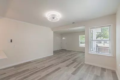 426 NE 29th Street, Grand Prairie, TX 75050 - Photo 8