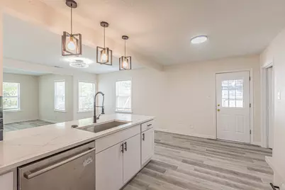 426 NE 29th Street, Grand Prairie, TX 75050 - Photo 14