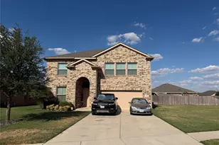 1808 Creekwood Dr, Cleburne, TX 76033 - Photo 1
