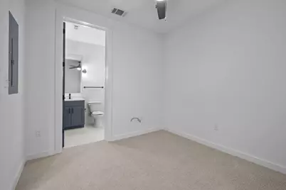1100 N Zang Boulevard #106, Dallas, TX 75203 - Photo 10