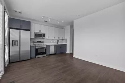 1100 N Zang Boulevard #106, Dallas, TX 75203 - Photo 6