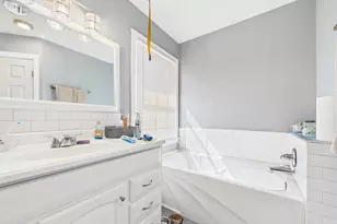 711 West Ave, Electra, TX 76360 - Photo 30