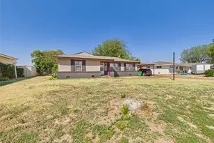 711 West Ave, Electra, TX 76360 - Photo 2