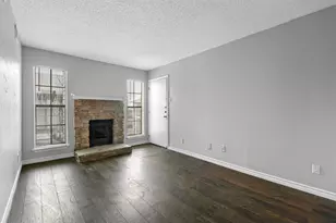 9520 Royal Ln, Dallas, TX 75243 - Photo 4