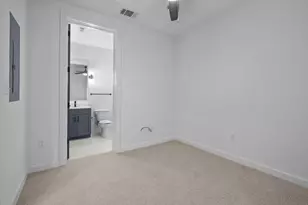 1100 N Zang Blvd, Dallas, TX 75203 - Photo 10