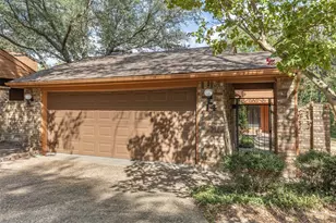 14 Village Green Ct, Denison, TX 75020 - Photo 2