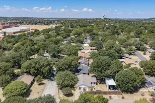 100 NW Jill Ann Dr, Burleson, TX 76028 - Photo 40
