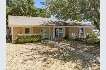 100 NW Jill Ann Drive, Burleson, TX 76028 - Photo 2