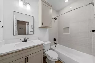 402 Peabody St, Hillsboro, TX 76645 - Photo 12