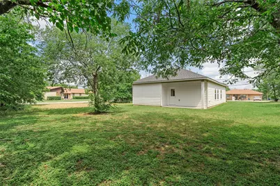 402 Peabody Street, Hillsboro, TX 76645 - Photo 16