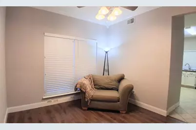 4503 Queenswood Drive, Grand Prairie, TX 75052 - Photo 10
