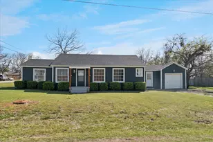 602 W Pecan St, Celina, TX 75009 - Photo 1
