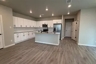 1929 Woodlawn Wy, Argyle, TX 76226 - Photo 2