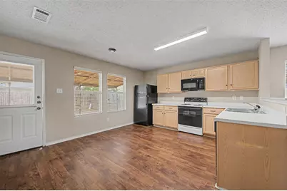 5225 Newcastle Lane, Fort Worth, TX 76135 - Photo 6