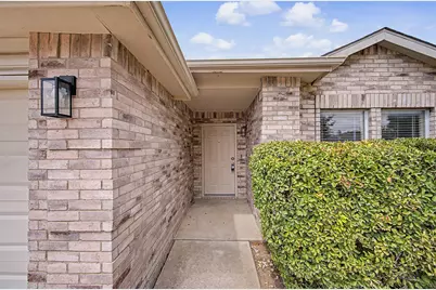 5225 Newcastle Lane, Fort Worth, TX 76135 - Photo 2