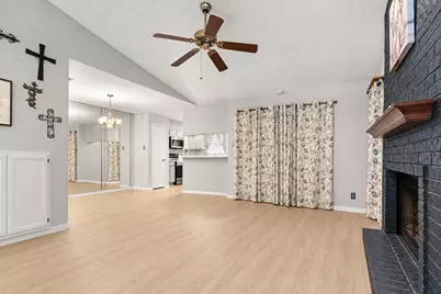 1201 Calico Lane #2024, Arlington, TX 76011 - Photo 4